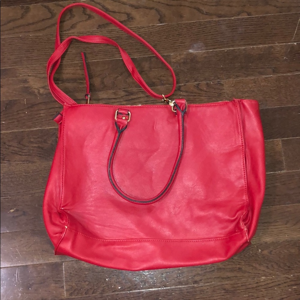 Red bag - Picture 2 of 3